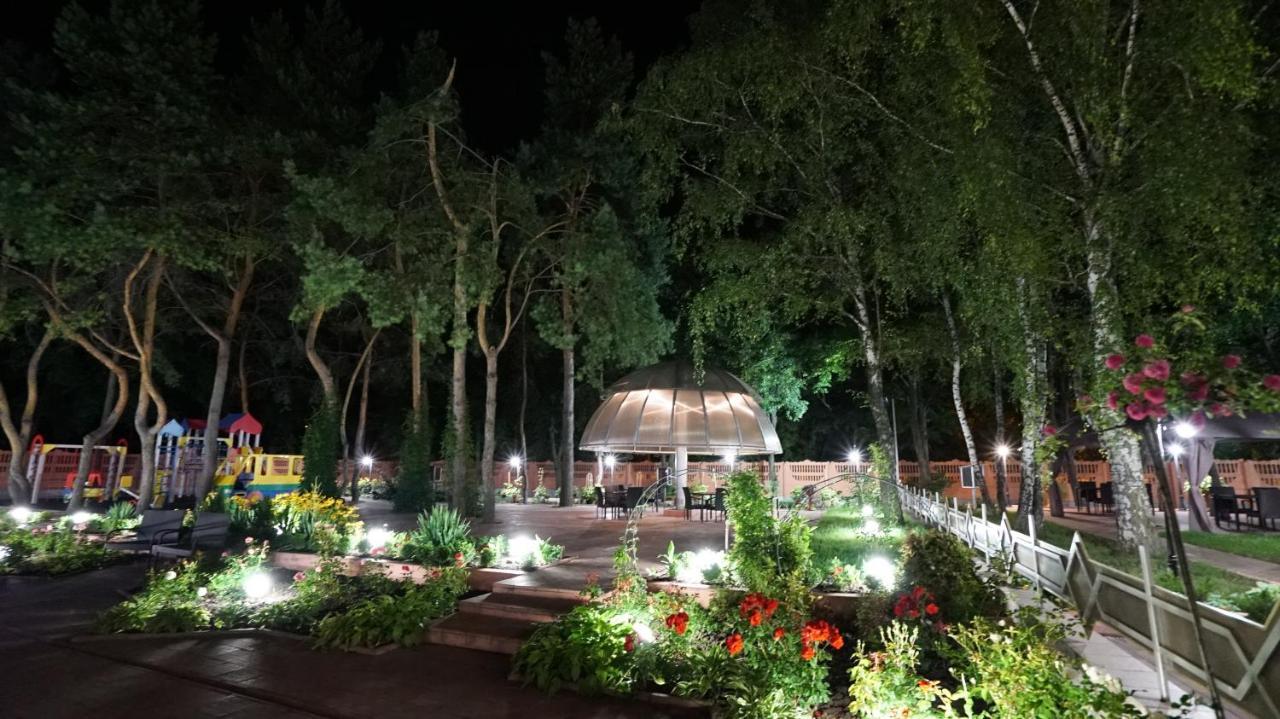 Mercury Hotel Харков Екстериор снимка
