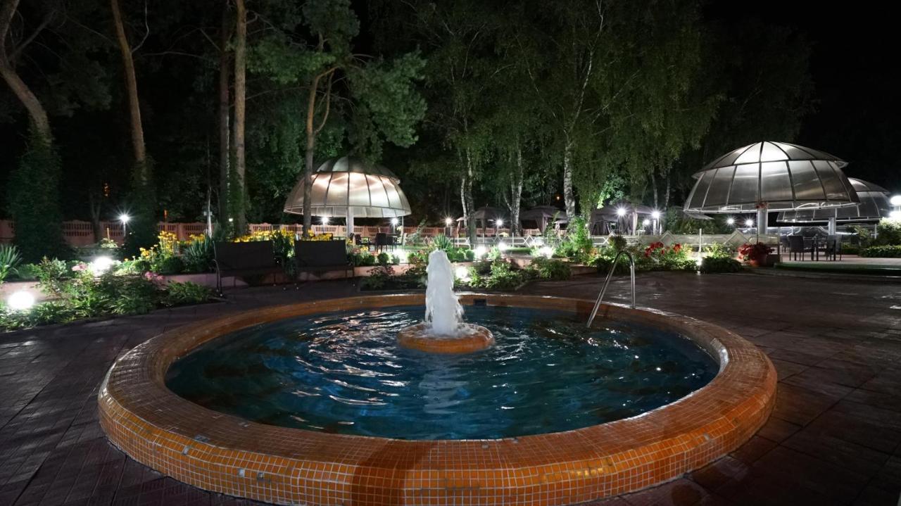 Mercury Hotel Харков Екстериор снимка