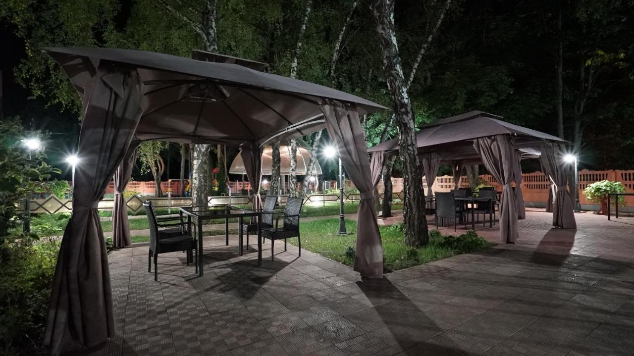 Mercury Hotel Харков Екстериор снимка