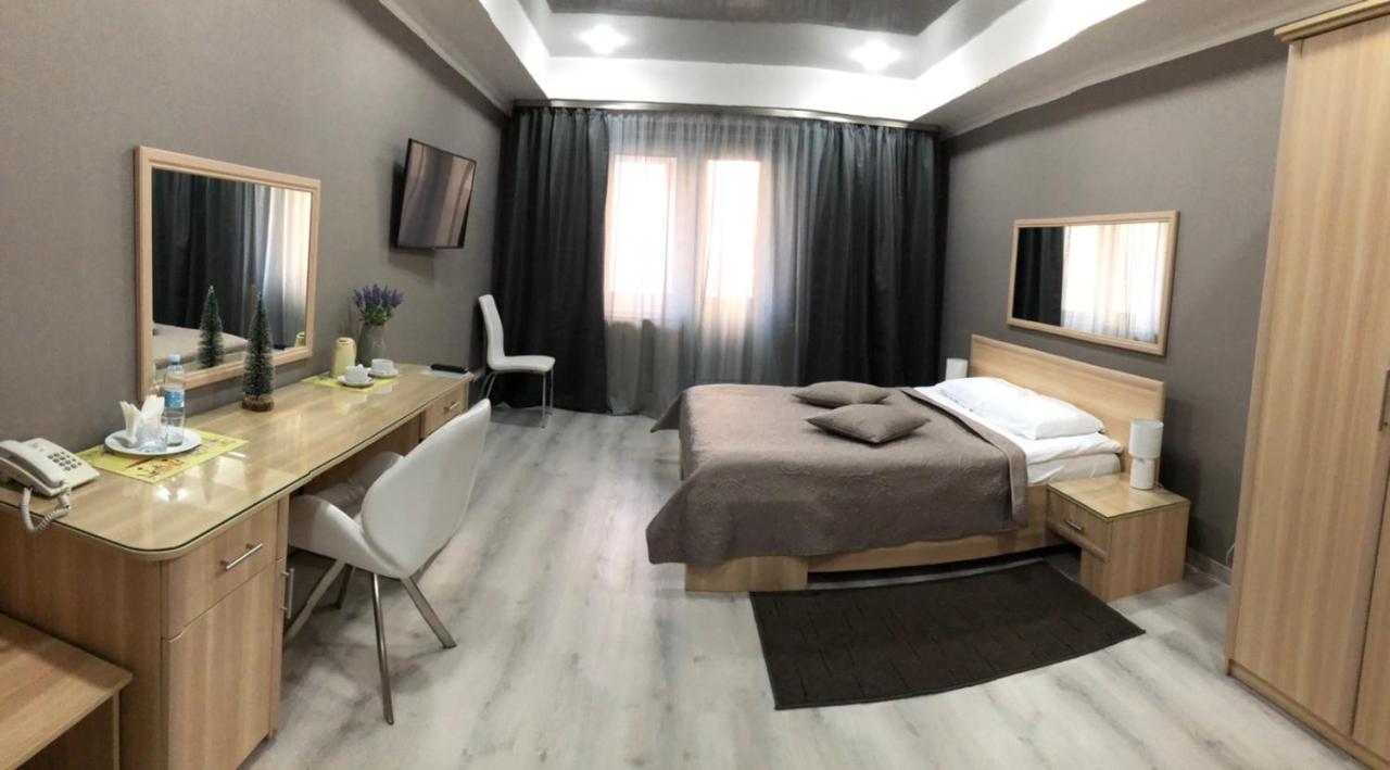 Mercury Hotel Харков Екстериор снимка