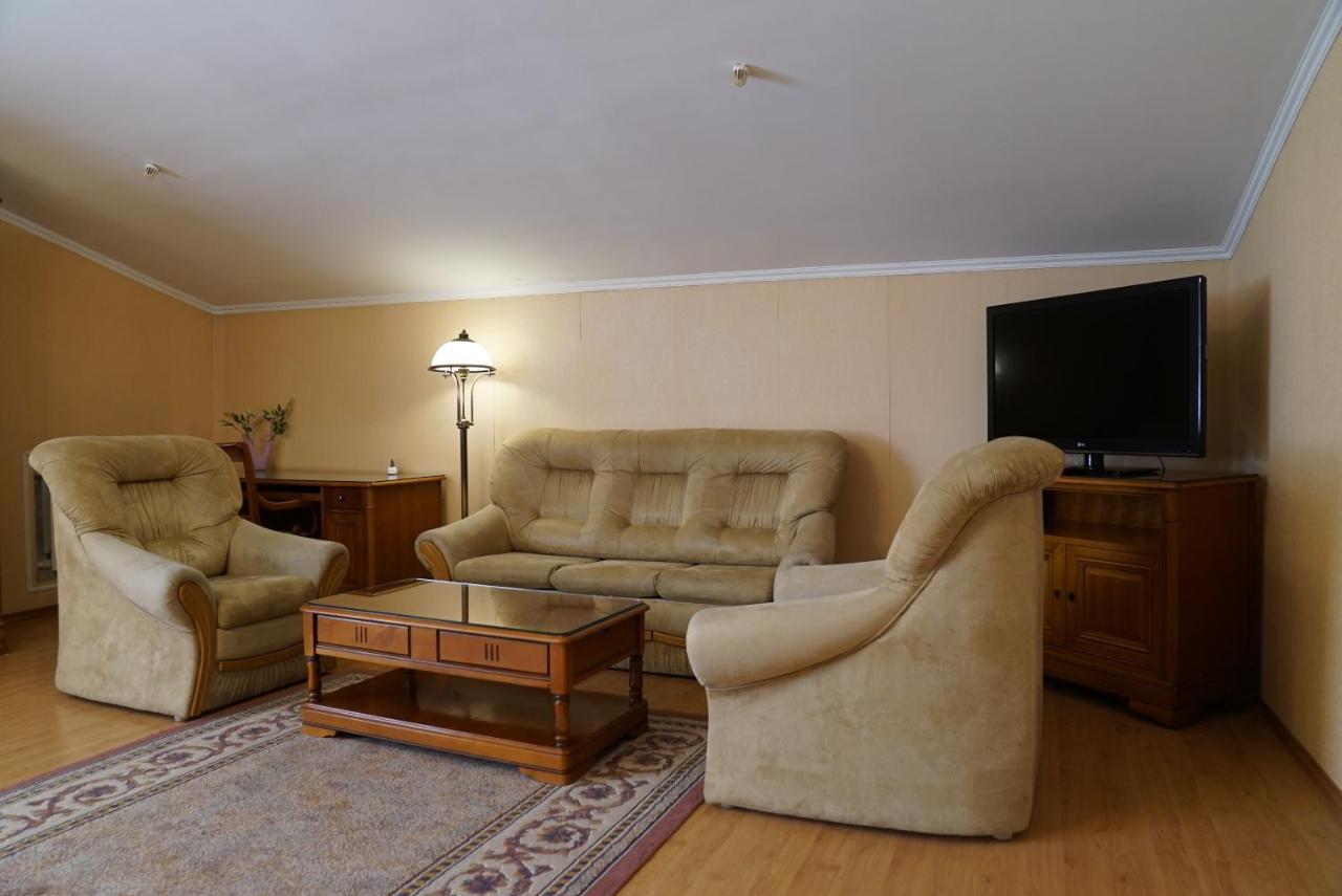 Mercury Hotel Харков Екстериор снимка
