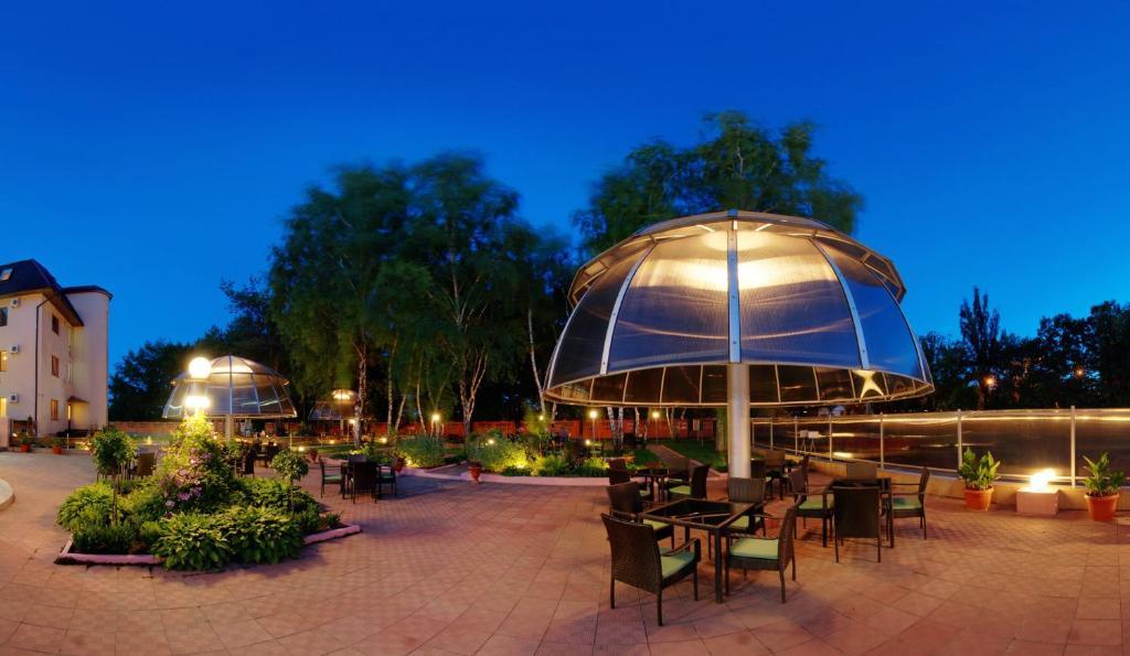 Mercury Hotel Харков Екстериор снимка
