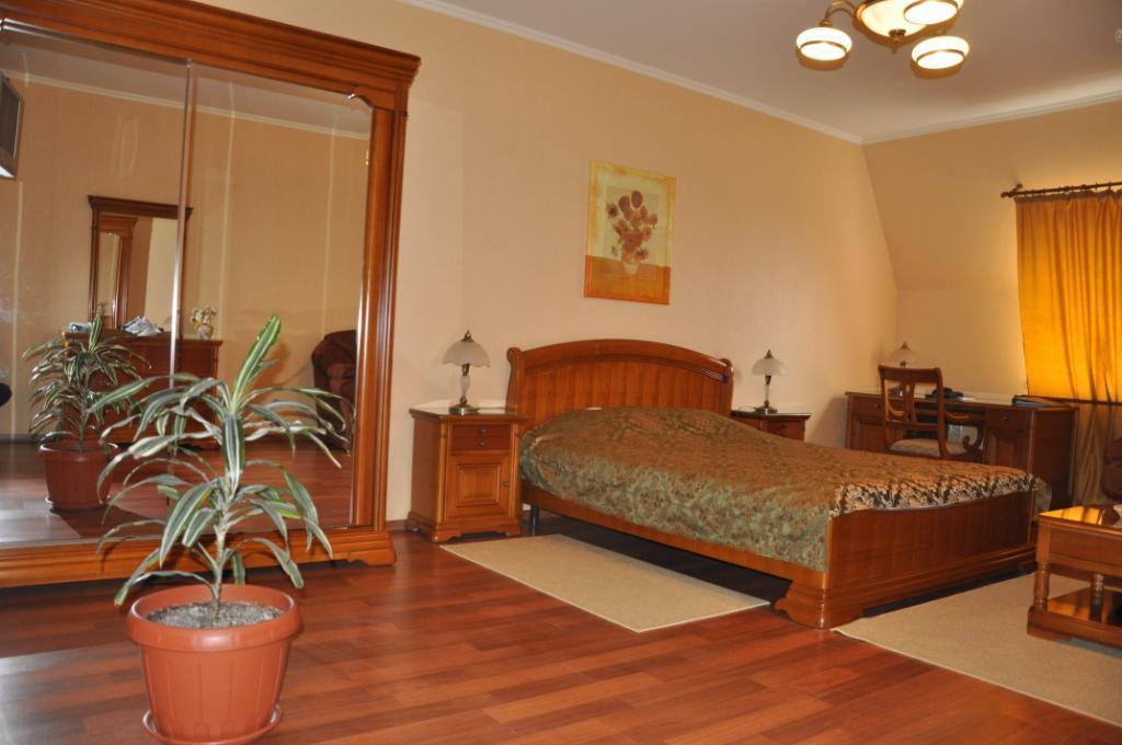 Mercury Hotel Харков Екстериор снимка