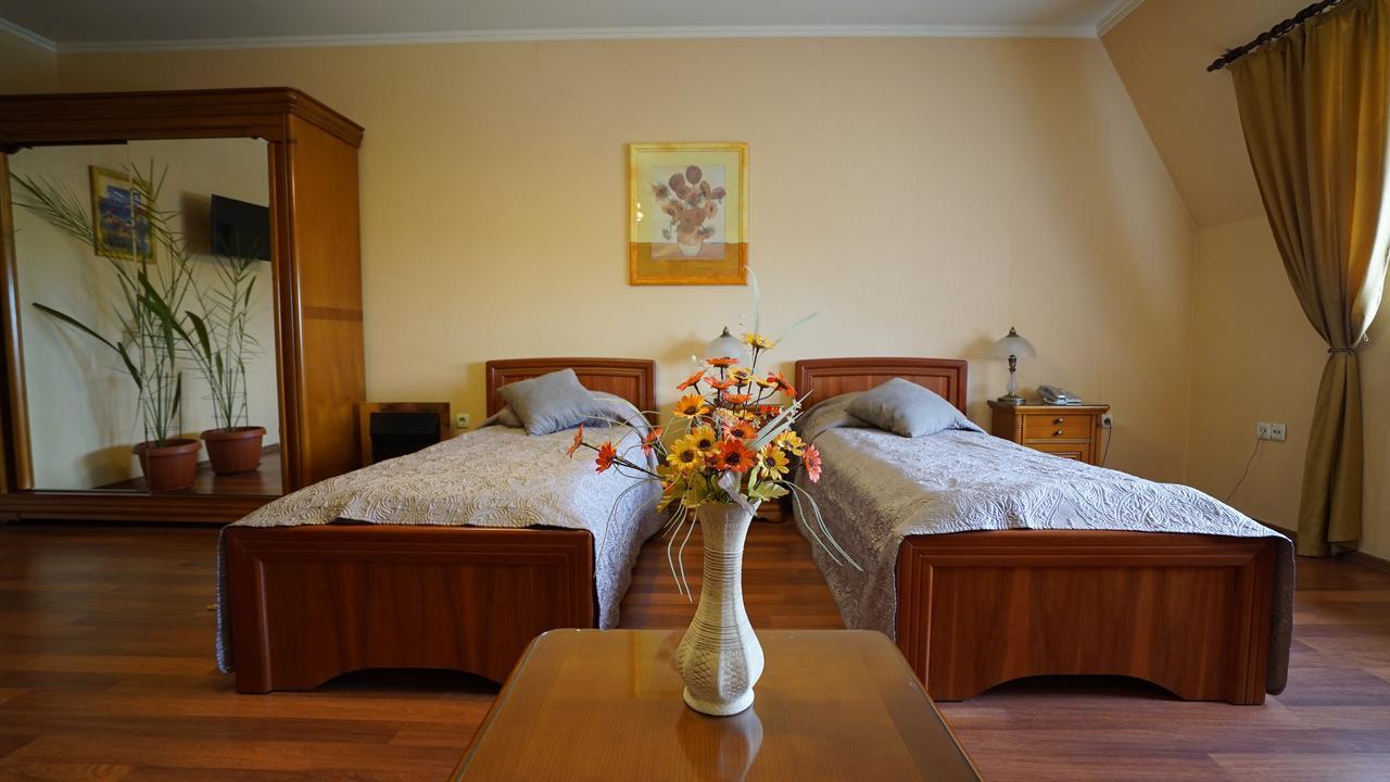 Mercury Hotel Харков Екстериор снимка
