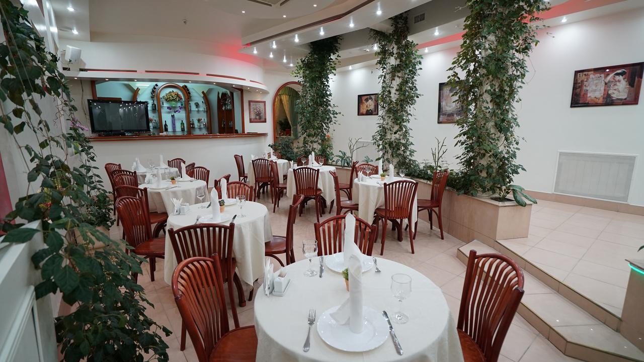 Mercury Hotel Харков Екстериор снимка