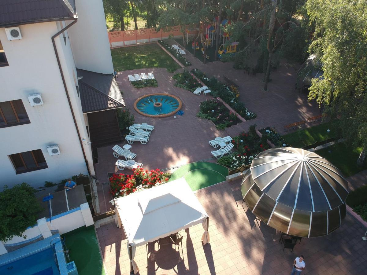 Mercury Hotel Харков Екстериор снимка